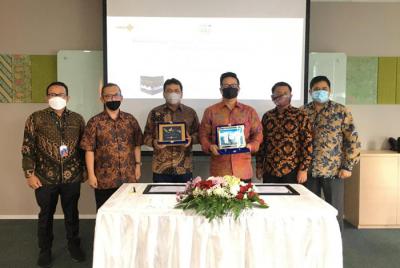 Penandatanganan kerja sama Kemitraan Pemasaran Siap Haji di Jakarta, Rabu (9/6/2021).