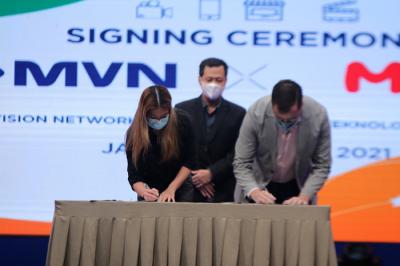 Penandatanganan kesepakatan kerja sama antara PT MNC Vision Network Tbk dan Migo di MNC Convention Hall, iNews Tower, Jakarta, Kamis, (10/6/2021).