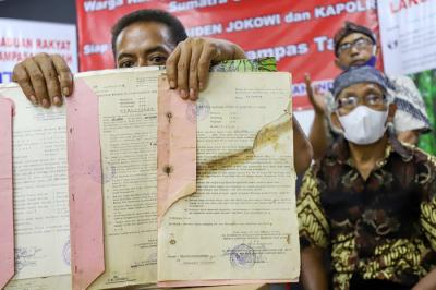 Relawan Jokowi dan relawan Bejo mengadu ke Forum Korban Mafia Tanah Indonesia (FKMTI) di Jakarta, Rabu (16/6/2021).
