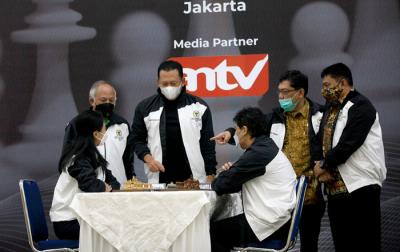 Pembukaan Turnamen Catur Indonesia Master di Nusantara V, Kompleks Parlemen MPR/DPR-DPD, Senayan, Jakarta, Sabtu (19/6/2021).