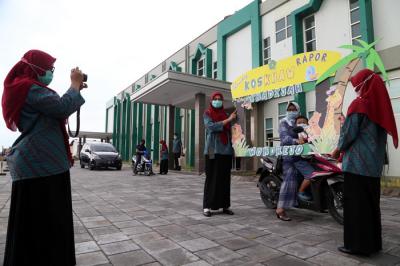Lahirnya karya monumental oleh siswa SD di masa pandemi Covid-19 ini juga mendapat apresiasi dari sejumlah tokoh.