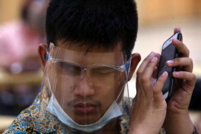 Pelatihan Informasi dan Teknologi Dalam Pemanfaatan Aplikasi E-Commerce dan Media Sosial Untuk Difabel Netra, di Surabaya, Jawa Timur, Selasa (22/6/2021).