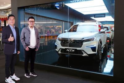Honda N7X Concept dalam roadshow Honda N7X Concept yang digelar secara virtual di Surabaya, Jawa Timur, Jumat (25/6/2021).