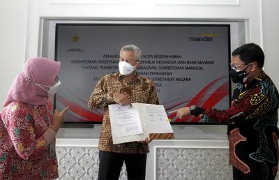 Kerja sama Kemensetneg dan Bank Mandiri di Jakarta, Kamis (15/7/2021).