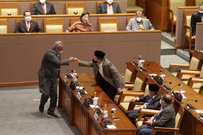 Rapat Paripurna DPR Ke-23 Masa Persidangan V Tahun Sidang 2020-2021 di Gedung Nusantara II, Senayan, Jakarta, Kamis (15/7/2021).