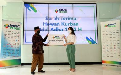 MNC Group melalui MNC Peduli mengajak mitra kerja dan unit usaha MNC Group untuk mendonasikan hewan kurban berupa sapi dan domba.