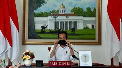 Presiden Jokowi menyampaikan pesan kepada seluruh anak Indonesia pada puncak peringatan Hari Anak Nasional 2021 di Istana Kepresidenan Bogor, Jumat (23/7/2021).