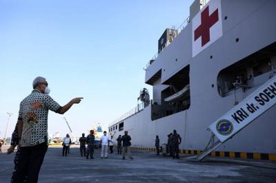 KRI dr Soeharso-990  yang bersandar di Pelabuhan Tanjung Emas Semarang, Jawa Tengah, Rabu (28/7/2021).