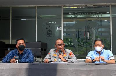 Keterangan pers kasus hukum Jerinx di Polda Metro Jaya, Jakarta Selatan, Sabtu (14/8/2021).