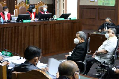 Sidang perdana mantan Dirut PT Asabri di Pengadilan Tindak Pidana Korupsi (Tipikor), Jakarta, Senin (16/8/2021).
