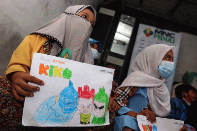 MNC Peduli dan MNC Animation mengunjungi anak-anak di Kampung Lio Depok untuk mewarnai, memberikan buku bacaan dan nonton KIKO bersama Rabu (25/8/2021).