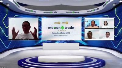 Direktur Utama Bursa Efek Indonesia Inarno Djajadi (kiri) hadir pada acara peluncuran MotionTrade yang digelar secara virtual di Jakarta, Kamis (26/8/2021).