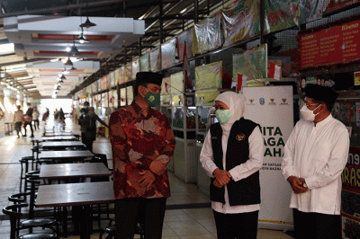 Peluncuran dan penyerahan simbolis bantuan program 