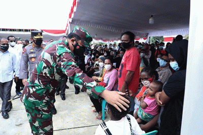 Panglima TNI Marsekal TNI Hadi Tjahjanto memimpin diskusi dan tatap muka bersama Forkopimda Kabupaten Merauke di Kantor Bupati Merauke, Jumat (27/8/2021).