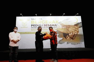 Acara Pemuda Pancasila Bergerak Peduli Sesama di Mako Kafe, Jakarta, Sabtu (28/8/2021).