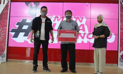 WOWLabs adalah wadah kokreasi yang diluncurkan Smartfren tahun lalu.