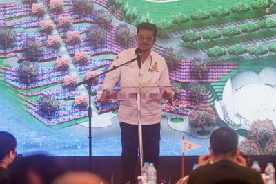 Penyerahan PP No.69 Tahun 2021 Kawasan Ekonomi Khusus Pariwisata MNC Lido City dan Pembangunan Lido World Garden di Lido Lake Resort, MNC Lido City.