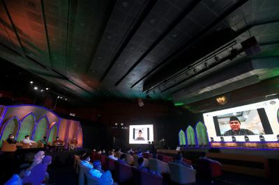 Menparekraf Sandiaga Salahudin Uno meluncurkan program Santri Digitalpreneur Indonesia di Jakarta, Senin (13/09/2021) malam.
