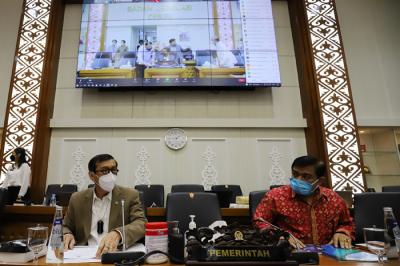 Menteri Hukum dan Hak Asasi Manusia Yasonna H Laoly rapat kerja di ruang Komisi, Nusantara 1, Kompleks Parlemen, Jakarta, Rabu (15/9/2021).