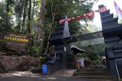 Suasana hening diarea Candi Jolotundo yang berdiri kokoh di desa Seloliman, Kecamatan Trawas, Kabupaten Mojokerto, Jawa Timur, Rabu (15/9/2021).
