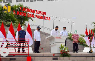 Presiden Joko Widodo saat meresmikan Rumah Susun Pasar Rumput beserta kios pasar dan fasilitas penunjang lainnya di Jakarta Selatan, Senin (20/9/2021).