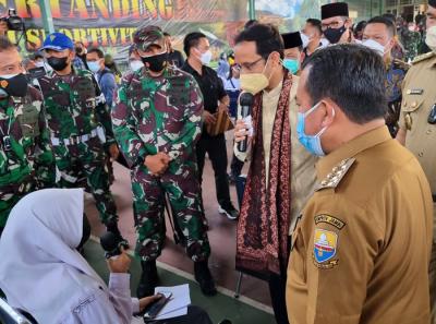 Sentra Vaksinasi Generasi Maju di Kota Jambi, Selasa (21/9/2021).