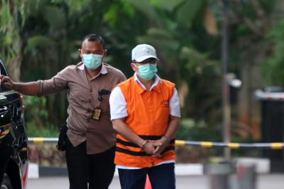 Tersangka Kontraktor Firjan Taufan menjalani pemeriksaaan lanjutan di Gedung KPK Merah Putih, Jakarta, Selasa (21/9/2021).