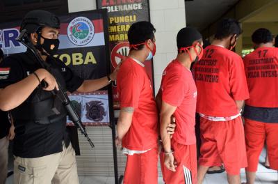 Pengungkapan peredaran narkotika jenis sabu di Kantor Ditresnarkoba Polda Jateng, Semarang, Jawa Tengah, Selasa (21/9/2021).