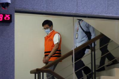 Mantan Dirut Perumda Pembangunan Sarana Jaya Yoory Corneles Pinontoan menjalani pemeriksaan lanjutan di Gedung KPK, Jakarta, Kamis (23/9/2021).