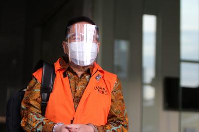 Terdakwa Komisaris PT Arta Niaga Nusantara Handoko Setiono usai menjalani sidang lanjutan secara virtual di Gedung Merah Putih, Jakarta, Jumat (24/9/2021).