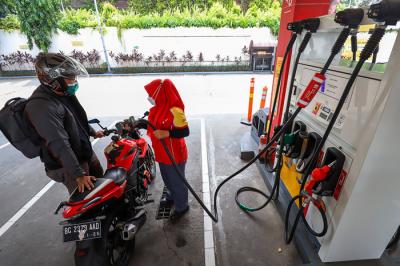 Peringatan Hari Kopi Sedunia yang jatuh setiap tanggal 1 Oktober di SPBU Shell Gatot Subroto, Jakarta Selatan, Jumat (1/10/2021).