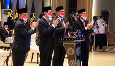 Doa bersama diikuti dan dihadiri secara langsung oleh Menteri Hukum dan HAM, Yasonna Laoly dan Wakil Menteri Eddy Hiariej.