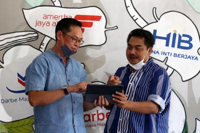 Go Publik ini diharapkan dapat memperkuat dan mewujudkan brand positioning Perseroan sebagai pelopor UKM yang mampu naik kelas.