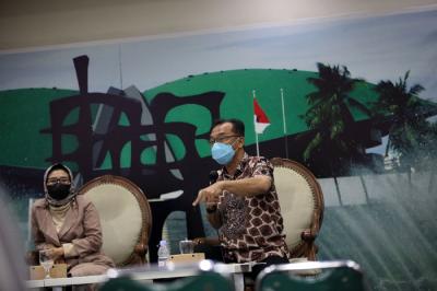 Diskusi Forum Legislasi di Media Center, Nusantara III, Kompleks Parlemen MPR/DPR-DPD, Senayan, Jakarta, Selasa (5/10/2021).