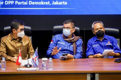Partai Demokrat memberikan keterangan pers di Kantor DPP Partai Demokrat, Jakarta, Senin (11/10/2021).