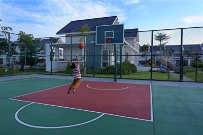 Kawasan perumahan di Summarecon Mutiara Makassar, Selasa (12/10/2021).