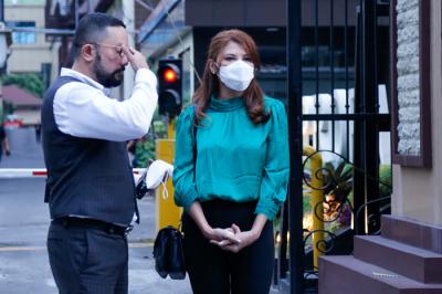 Artis Tamara Bleszynski usai membuat laporan terkait penipuan yang dialaminya di Bareskrim Polri, Jakarta Selatan, Selasa (12/10/2021).