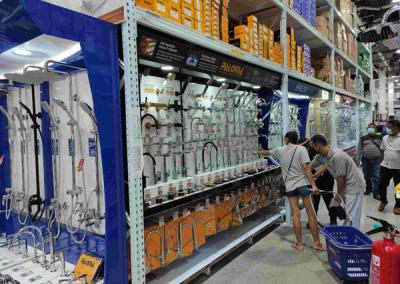 Strategi ekspansi ini untuk menopang target pertumbuhan konsolidasi kurang lebih sebesar 10%, dimana segmen retail ditargetkan tumbuh sebesar 15%.