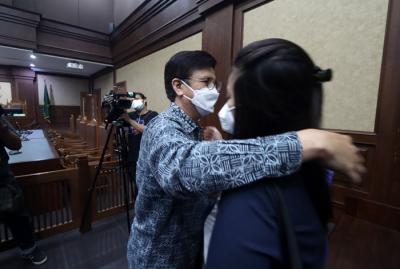 Terdakwa Mantan Direktur Utama Perumda Pembangunan Sarana Jaya, Yoory Corneles Pinontoan menjalani sidang perdana di Pengadilan Tipikor, Kamis (14/10/2021).