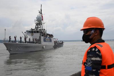 Pelepasan keberangkatan tim ekspedisi Singa Nusantara 2021, di Dermaga Madura Koarmada II, Ujung Surabaya, Jawa Timur, Senin (18/10/2021).