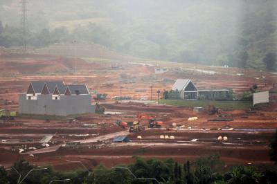 Pembangunan perumahan di kawasan Summarecon Bogor, Jawa Barar, Senin, (18/10/2021).
