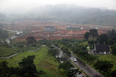 Pembangunan perumahan di kawasan Summarecon Bogor, Jawa Barar, Senin, (18/10/2021).