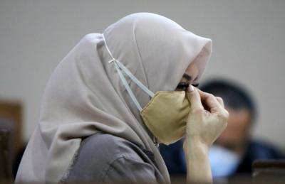 Terpidana Mantan Bupati Kutai Kertanegara Rita Widyasari menjadi saksi sidang penyidik KPK Stefanus Robin Patuju di Pengadilan Tipikor, Senin (18/10/2021).
