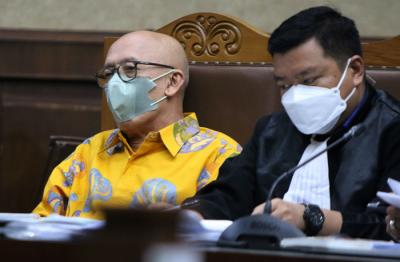 Kiagus Emil Fahmy Cornain menjalani sidang di Pengadilan Tipikor, Jakarta, Senin (18/10/2021).