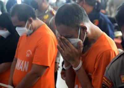 Pengungkapan kasus yang dilakukan oleh Ditreskrimsus Polda Jateng di Loby Mapolda Jateng, Semarang, Jawa Tengah, Selasa (19/10/2021).