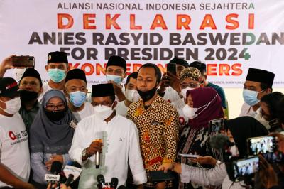 Relawan yang mengatasnamakan ANIES saat deklarasi Anies Baswedan for Presiden 2024 di Gedung Joeang 45, Menteng, Jakarta Pusat, Rabu (20/10/2021).