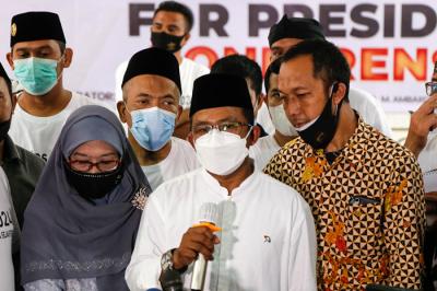 Relawan yang mengatasnamakan ANIES saat deklarasi Anies Baswedan for Presiden 2024 di Gedung Joeang 45, Menteng, Jakarta Pusat, Rabu (20/10/2021).