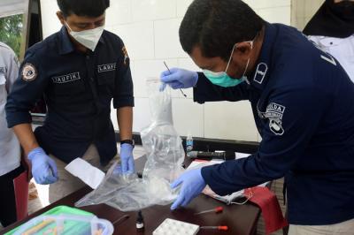 Gelar barang bukti narkotika jenis sabu sebelum dimusnahkan di Kantor Ditresnarkoba Jateng, Semarang, Jawa Tengah, Kamis (21/10/2021).