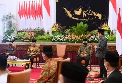 Menurut Erick, sejarah telah mencatat banyak santri yang kini sukses menjadi profesional maupun pejabat di pemerintahan.