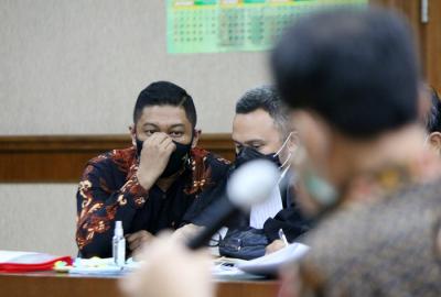 Sidang lanjutan Terdakwa penyidik KPK Stepanus Robin Pattuju dan Maskur Husain (Pengacara) di Pengadilan Tipikor, Jakarta, Senin (25/10/2021).